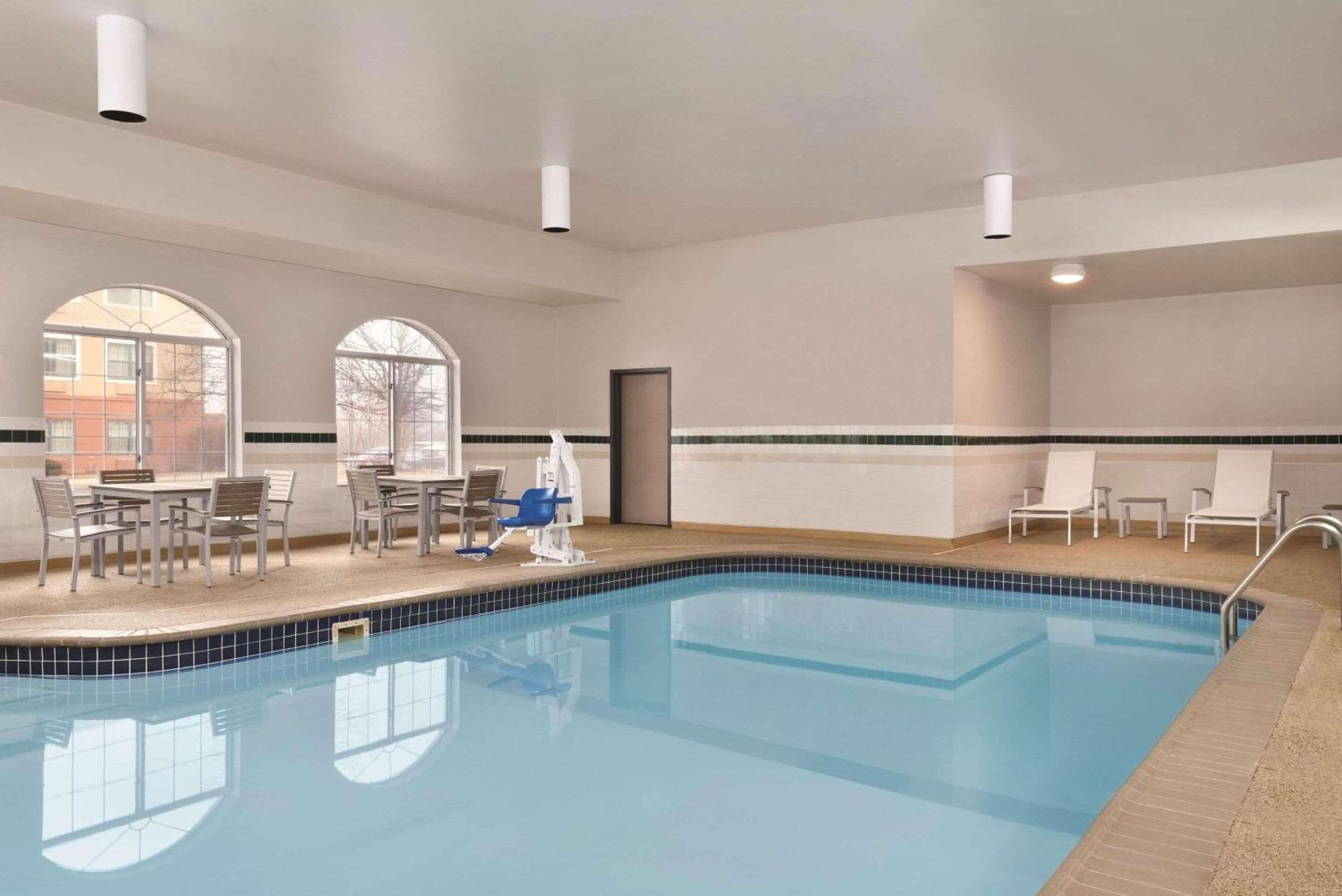 Country Inn & Suites By Radisson, Merrillville, In Dış mekan fotoğraf